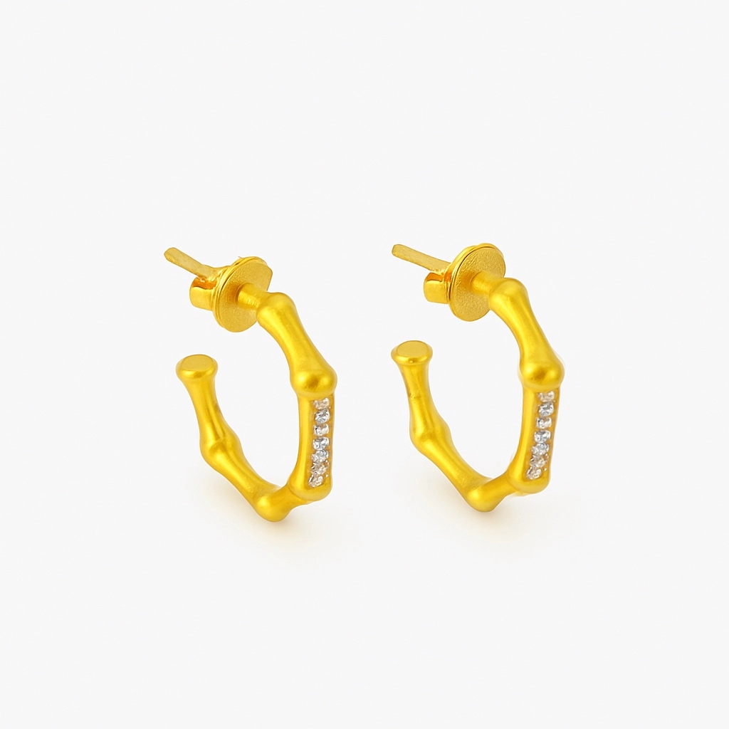 Medium Bamboo Shape Diamond Earring in 18K Gold with 0.16 carats of diamonds