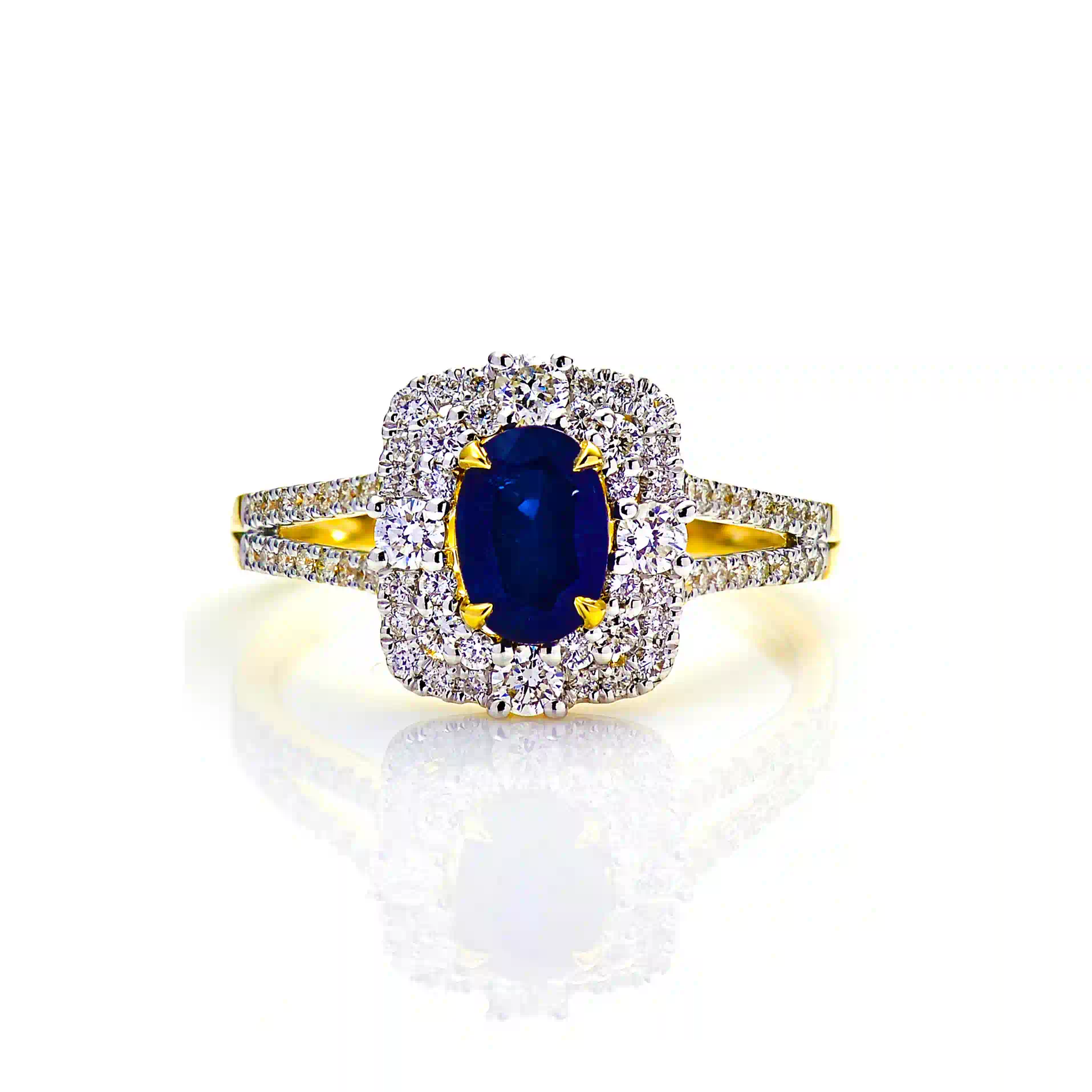 Emerald Ring in Yellow Gold